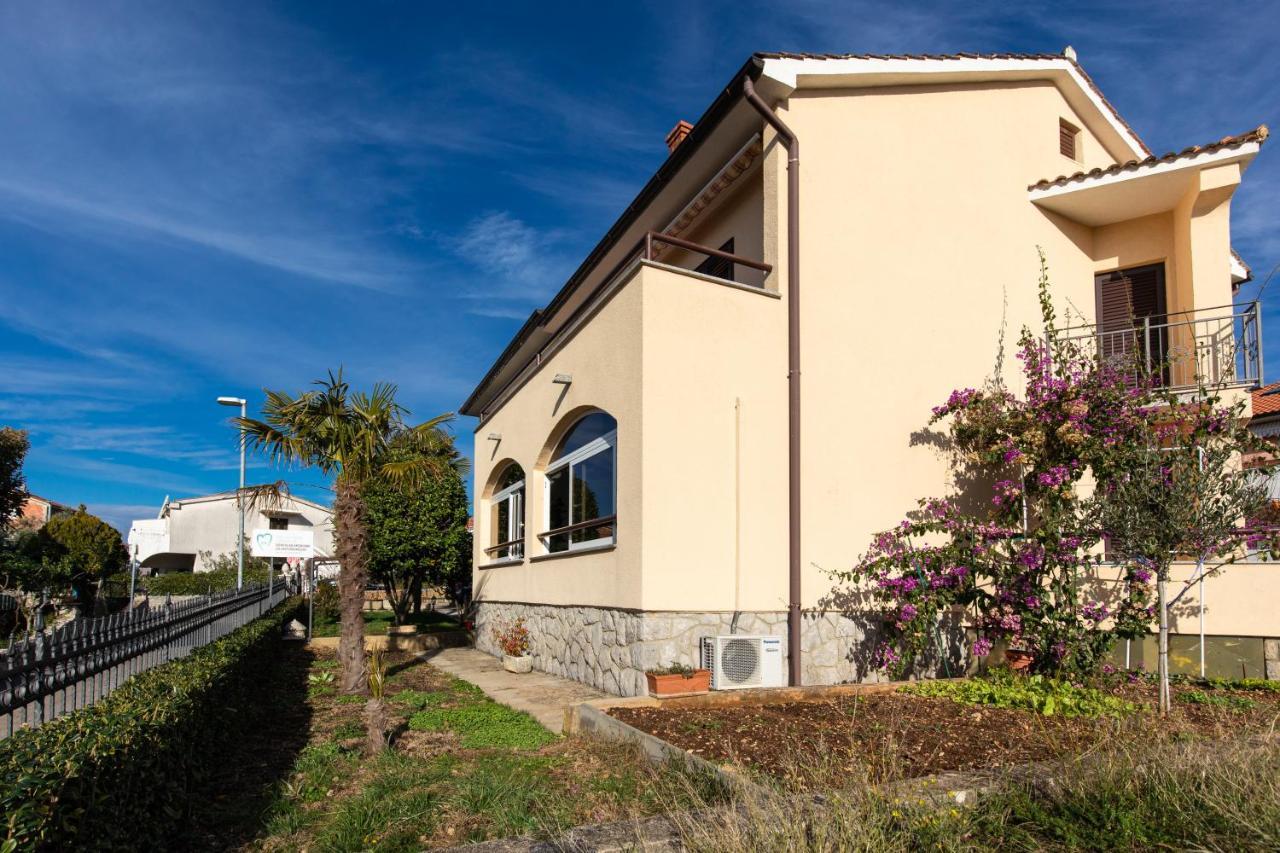 Apartments Spanjic Krk Town Kültér fotó